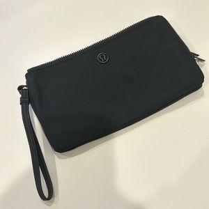 Lululemon clutch